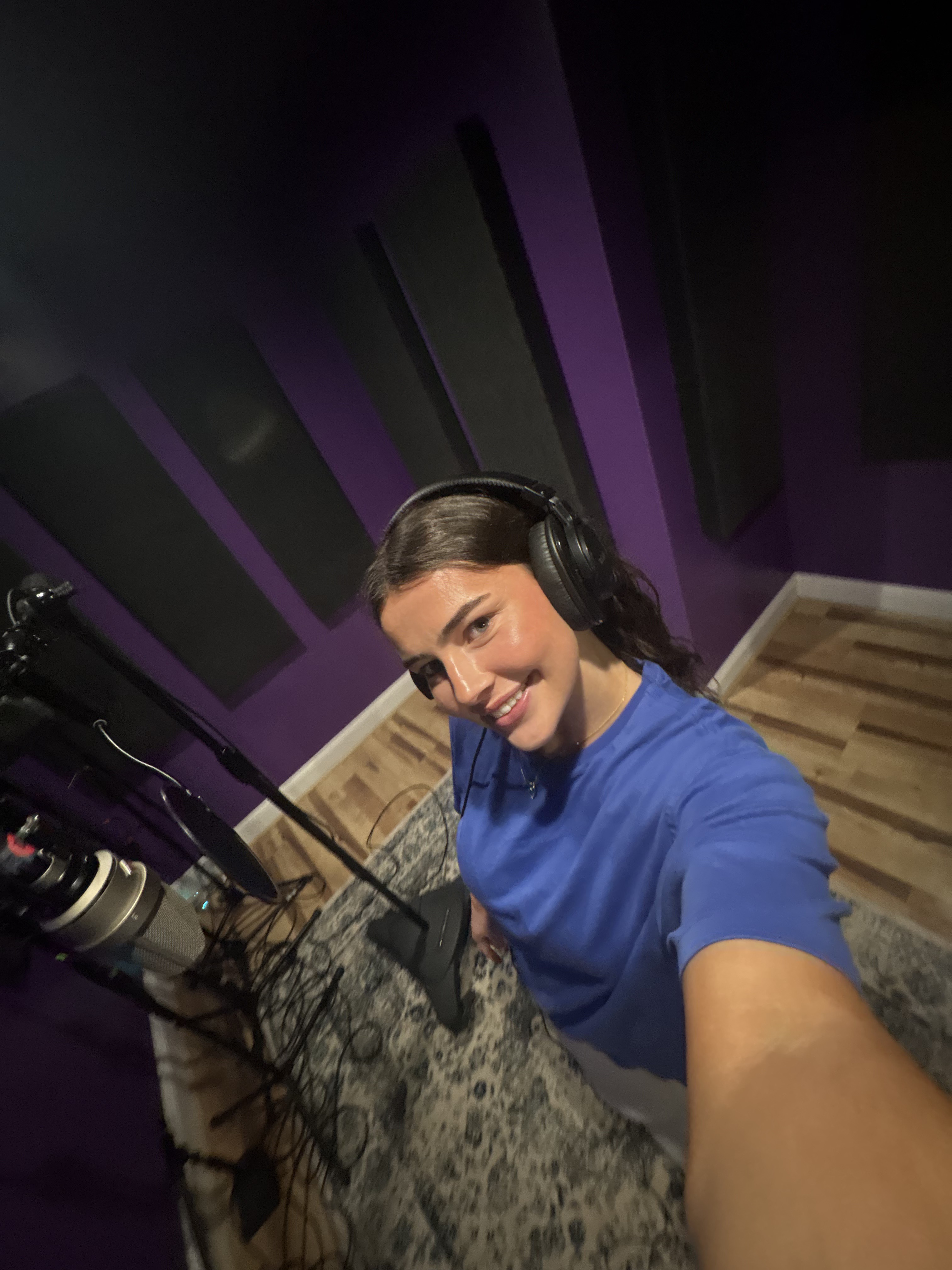 Kailey Jane recording in the studio